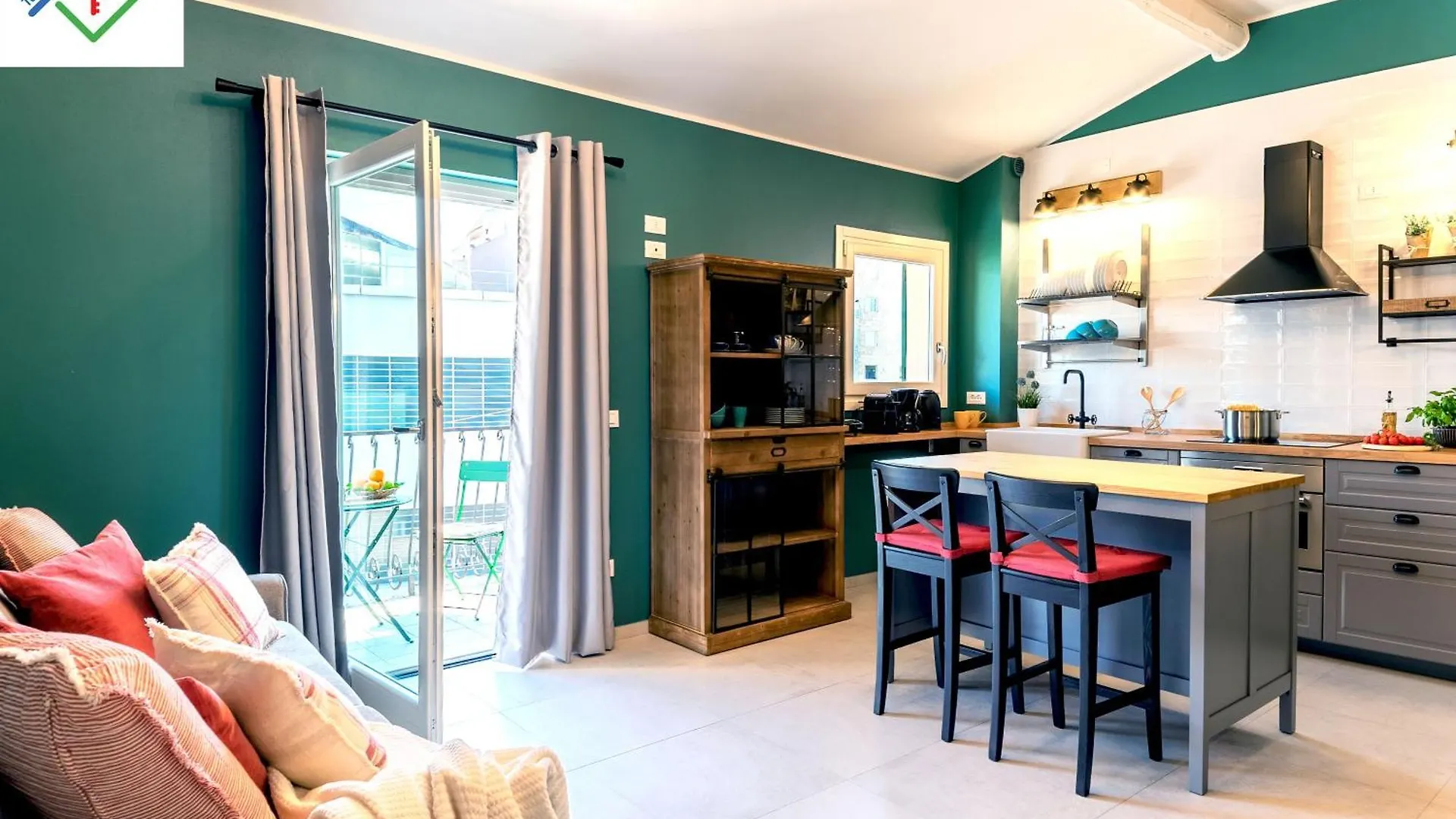 Apartament La Mansarda Chic By Tuscanywego